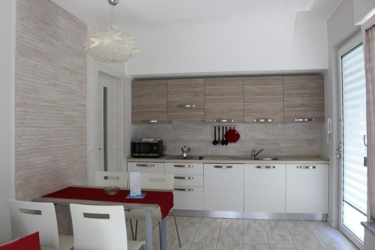 Nina 3 Villa Финале Лигуре Екстериор снимка